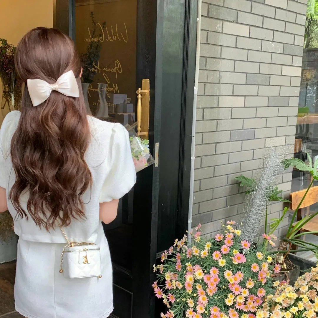 坟墓舞者